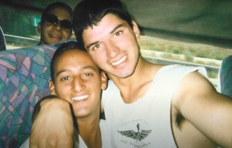 רועי יעקב סולומון - מצד ימין