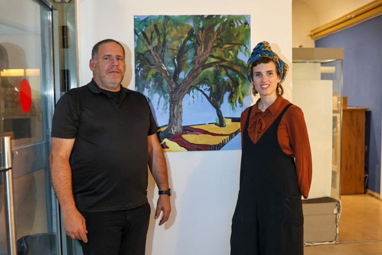 אסנת שפירא ומנחם שכטר