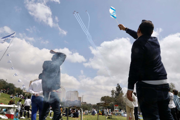 מטס יום העצמאות מעל ירושלים (צילום: מרק ישראל סלם)