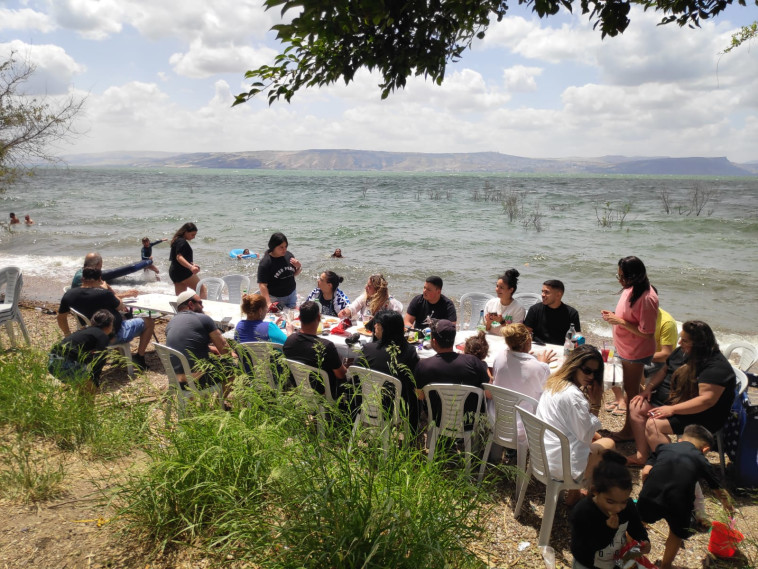 נופשים בכינרת