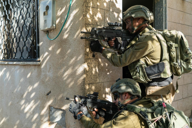 מיפוי בתי המחבלים שביצעו את הפיגוע באלעד