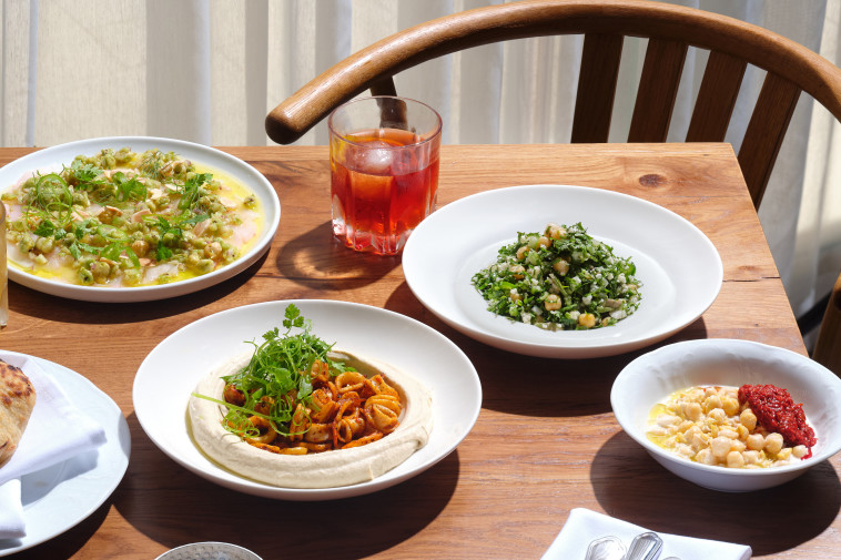 בראנץ חומוס באולה