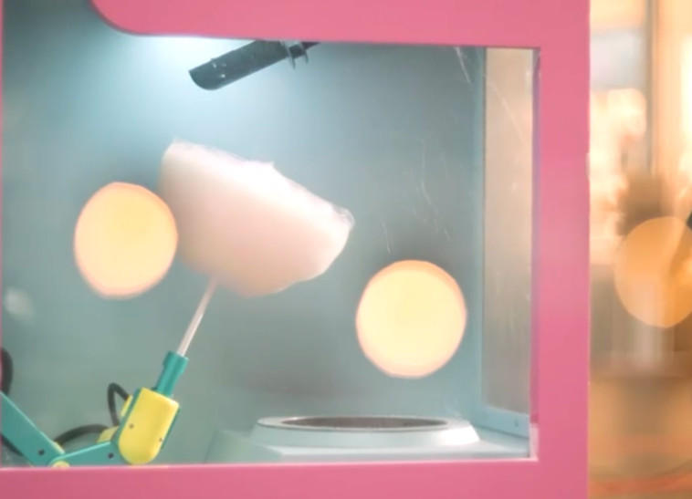 צמר גפן מתוק בהדפסת תלת מימד וללא מגע אדם