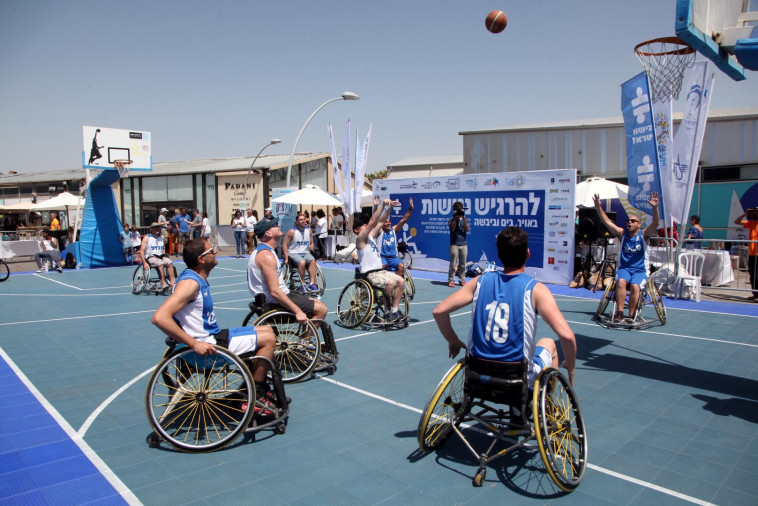 להרגיש נגישות - בים באוויר וביבשה