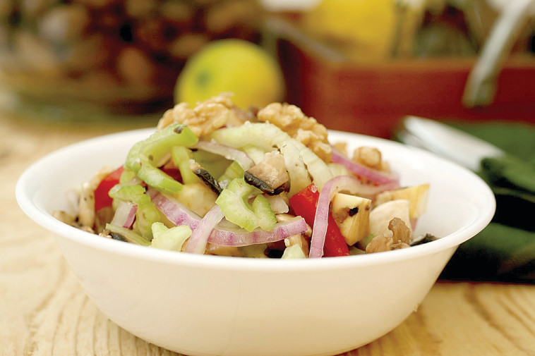 Artichoke, Mushroom, and Walnut Heart Salad (Photo: Pascal Peretz-Robben)