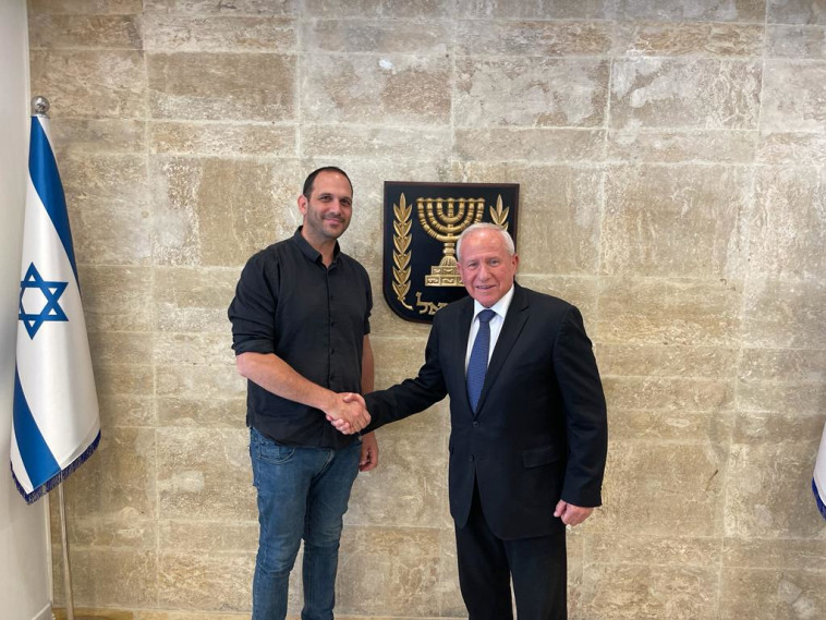 ח''כ אבי דיכטר ומנכ''ל ארגון ''עד כאן''