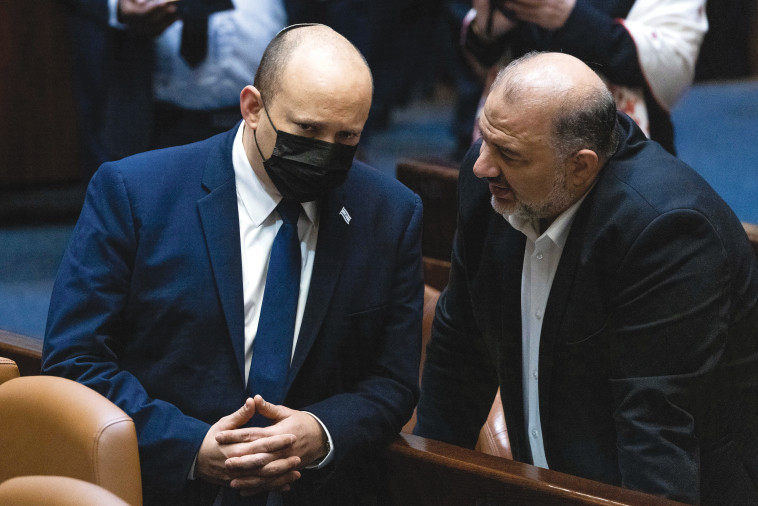 ראש הממשלה נפתלי בנט, ויו''ר רע''מ מנסור עבאס