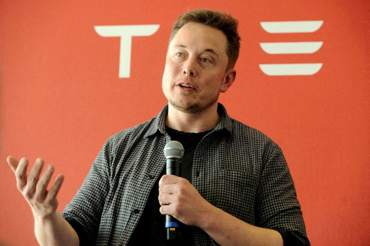 Elon Musk (Photo: REUTERS / James Glover II // File Photo)