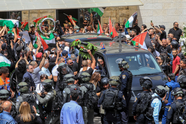 הלווית שירין אבו אעקלה, העיתונאית שנהרגה בג'נין