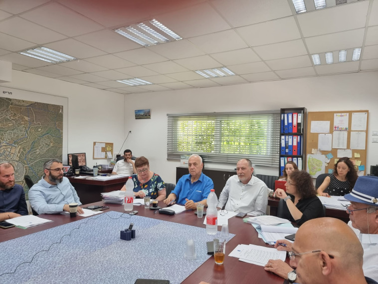 ישיבת הוועדה המיוחדת לתכנון ובנייה חריש