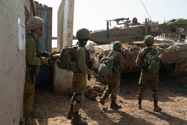 אימון מילואיםלמצולמים אין קשר לנאמר בכתבה, 