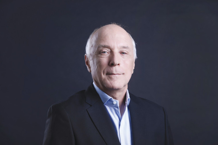 אבי יעקובוביץ