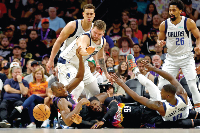 פיניקס נגד דאלאס, משחק מספר 7