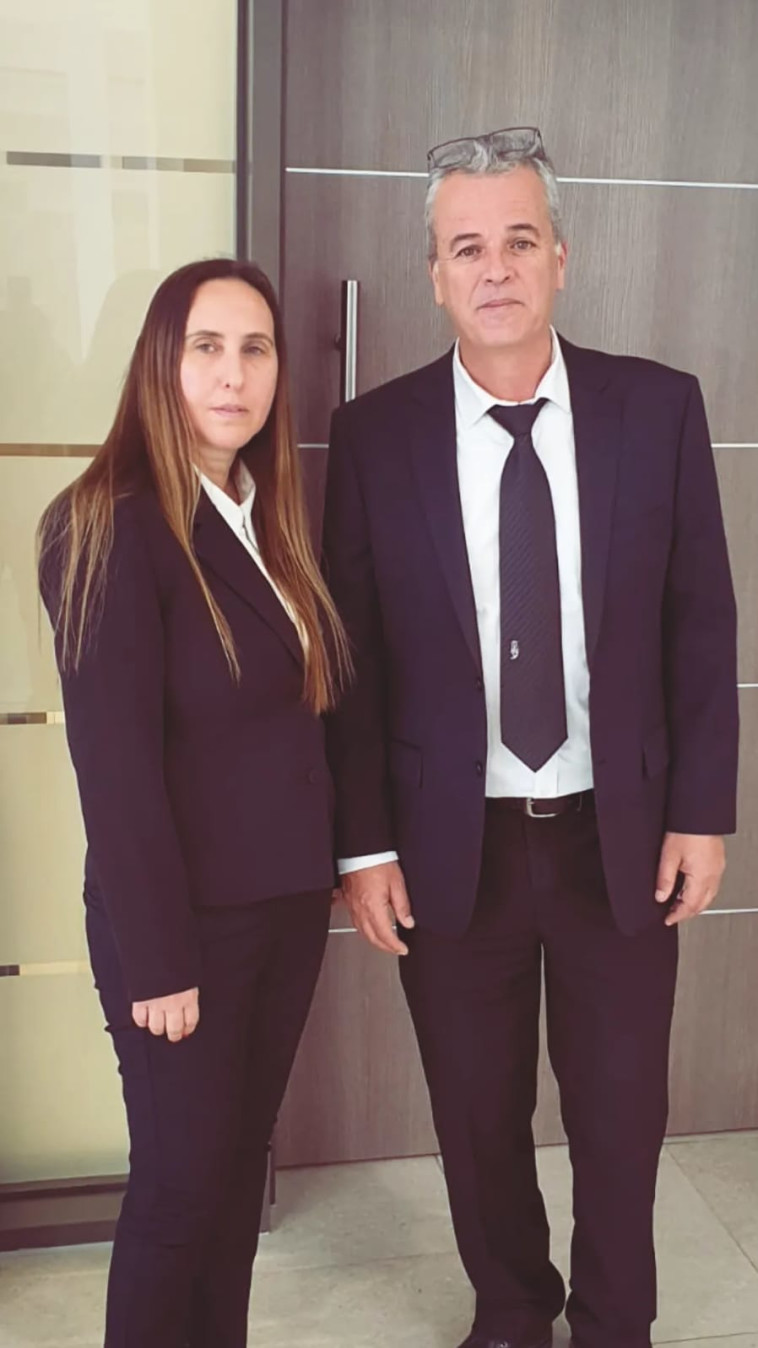 עורכי הדין יגאל גבאי וסיגל בראל (צילום: יח''צ)
