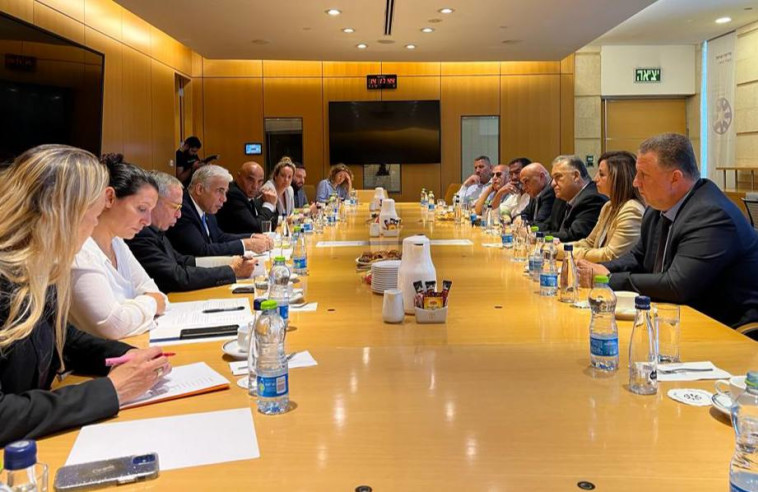 פגישת יאיר לפיד וג'ידא רינאוי זועבי