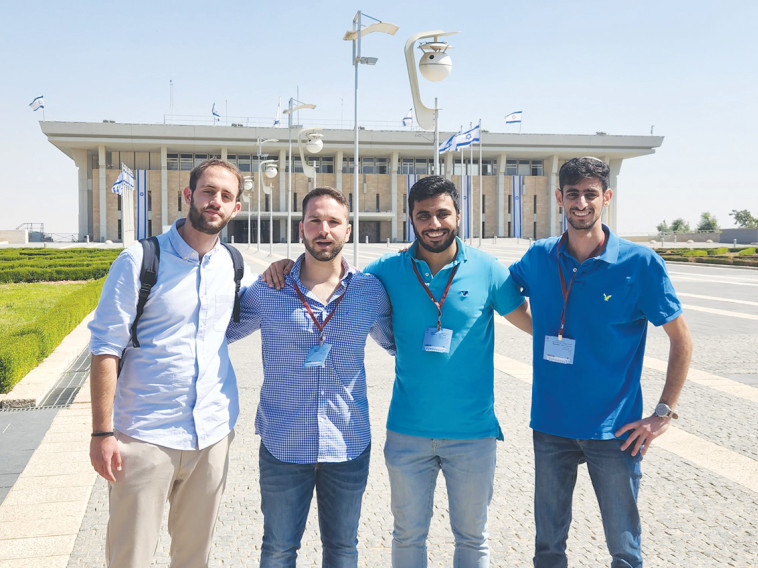 מובילי המאבק ''ממדים ללימודים''