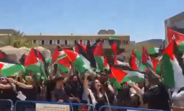 דגלי פלסטין באוניברסיטת בן גוריון