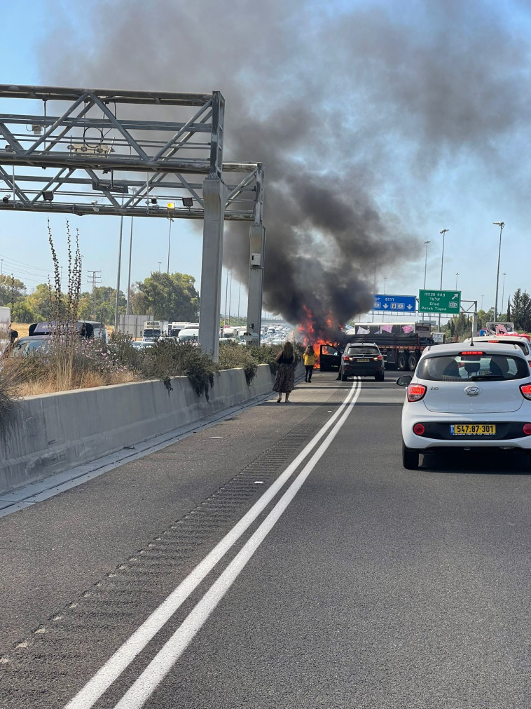 זירת התאונה סמוך לראש העין 