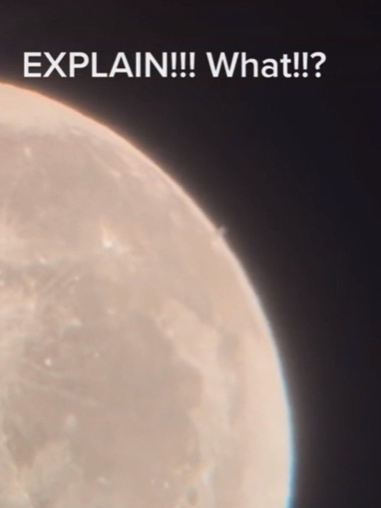 אבק ירח? הגולשים ניסו להסביר במה מדובר (צילום: צילום מסך טיקטוק)