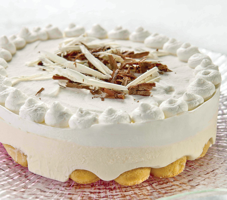 עוגת מוס שוקולד לבן ויוגורט (צילום: פסקל פרץ-רובין)