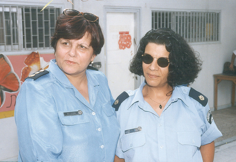 בטי להט בשנת 1995