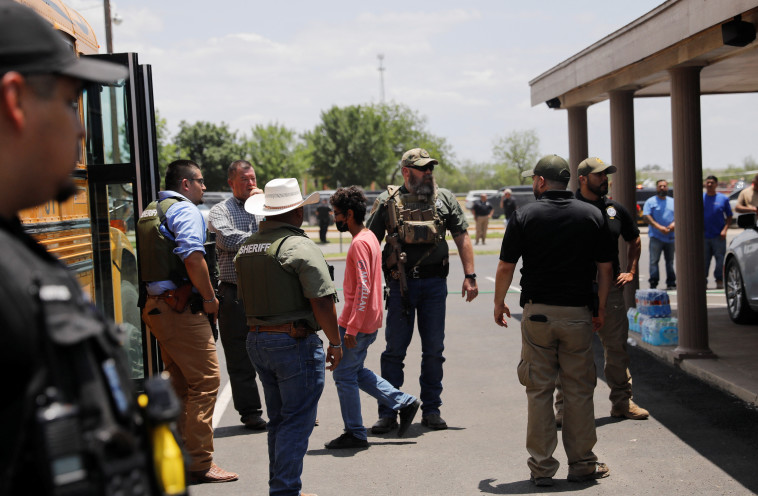 אירוע ירי בבית ספר יסודי בטקסס, ארצות הברית (צילום: רויטרס)