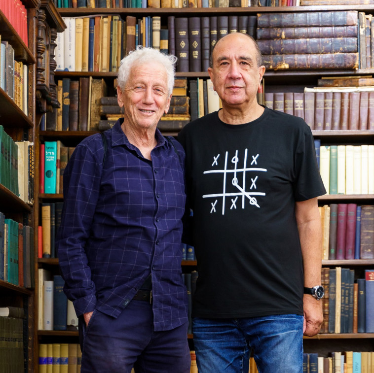 רוני סומק ומוני מושונוב