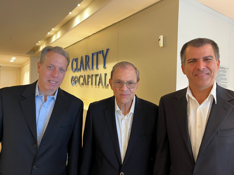 From the right: Amir Leibowitz, Alberto Grofenkel and Yair Shani (Photo: Nava Tarsi)