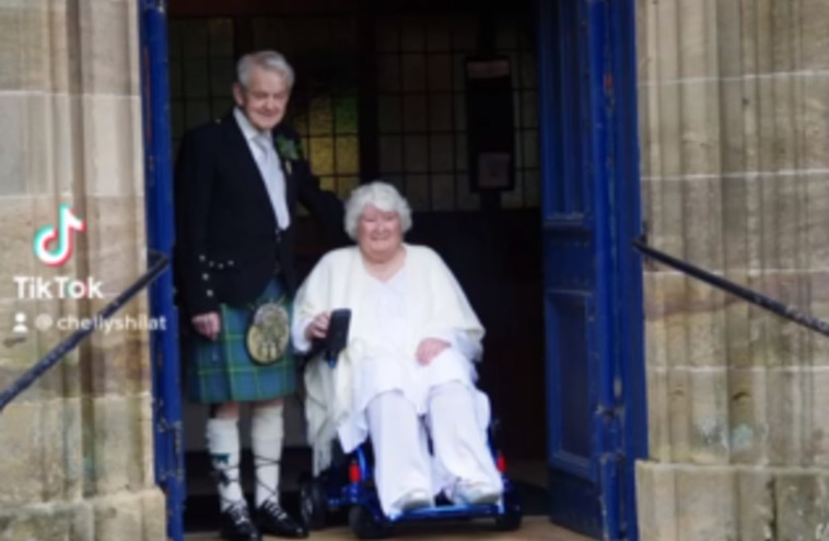 אלכס וג'יין המילטון, נשואים לאחר שישה עשורים יחד