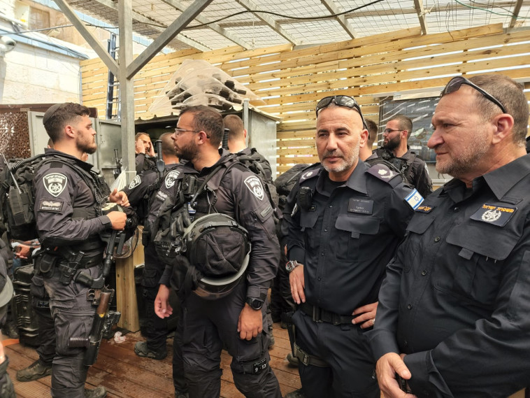 היערכות המשטרה למצעד הדגלים, ירושלים (צילום: דוברות המשטרה)