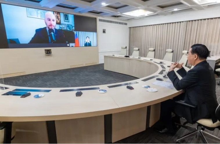 שר החוץ הטייוואני בראיון עם עורך הג'רוזלם פוסט