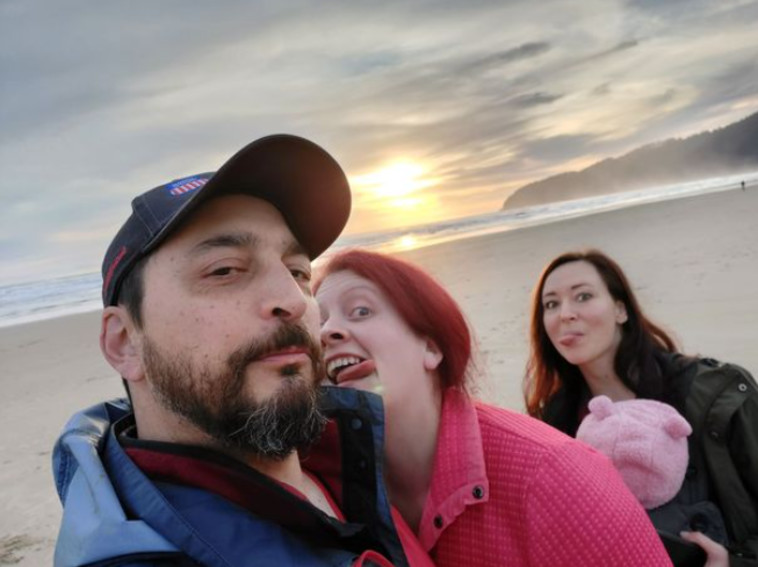 שלישייה זה לא רק סקס, המשפחה הפוליגמית