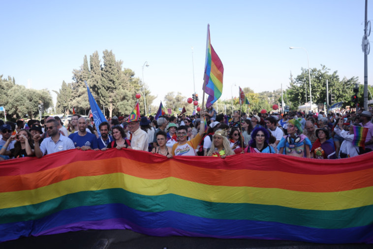 מצעד הגאווה בירושלים (צילום: יונתן זינדל, פלאש 90)