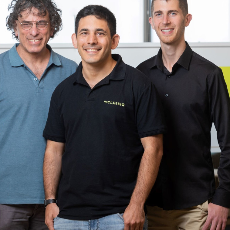 ניר מינרבי, יהודה נווה, אמיר נווה