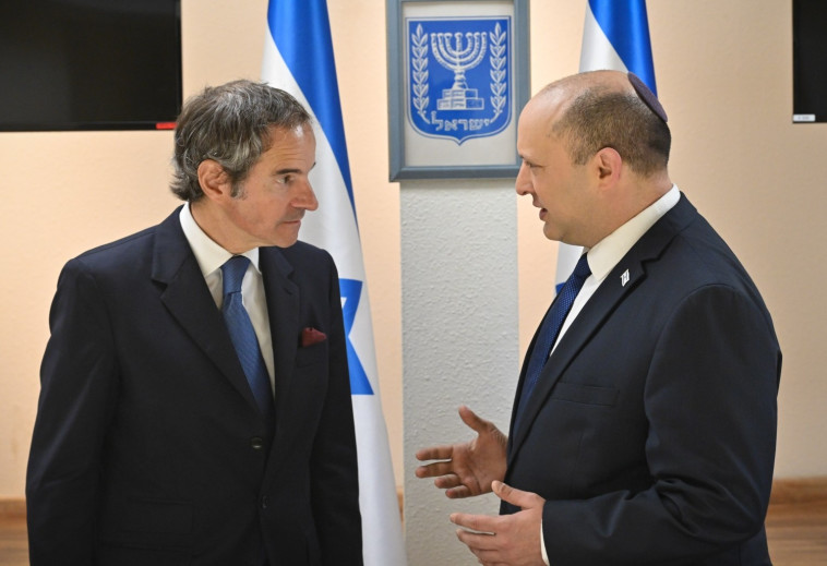 ראש הממשלה בנט ומנכ''ל סבא''א ד''ר רפאל גרוסי