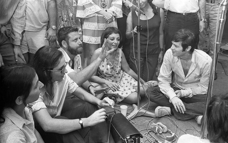 אורי זוהר יחד עם אריק איינשטין ורבקה מיכאלי