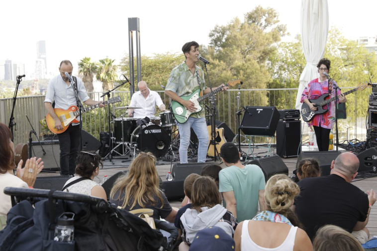 מופע אגדה חיה. שחר אבן צור. מתוך אירוע ההשקה