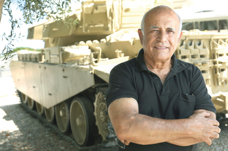 אביגדור קהלני 