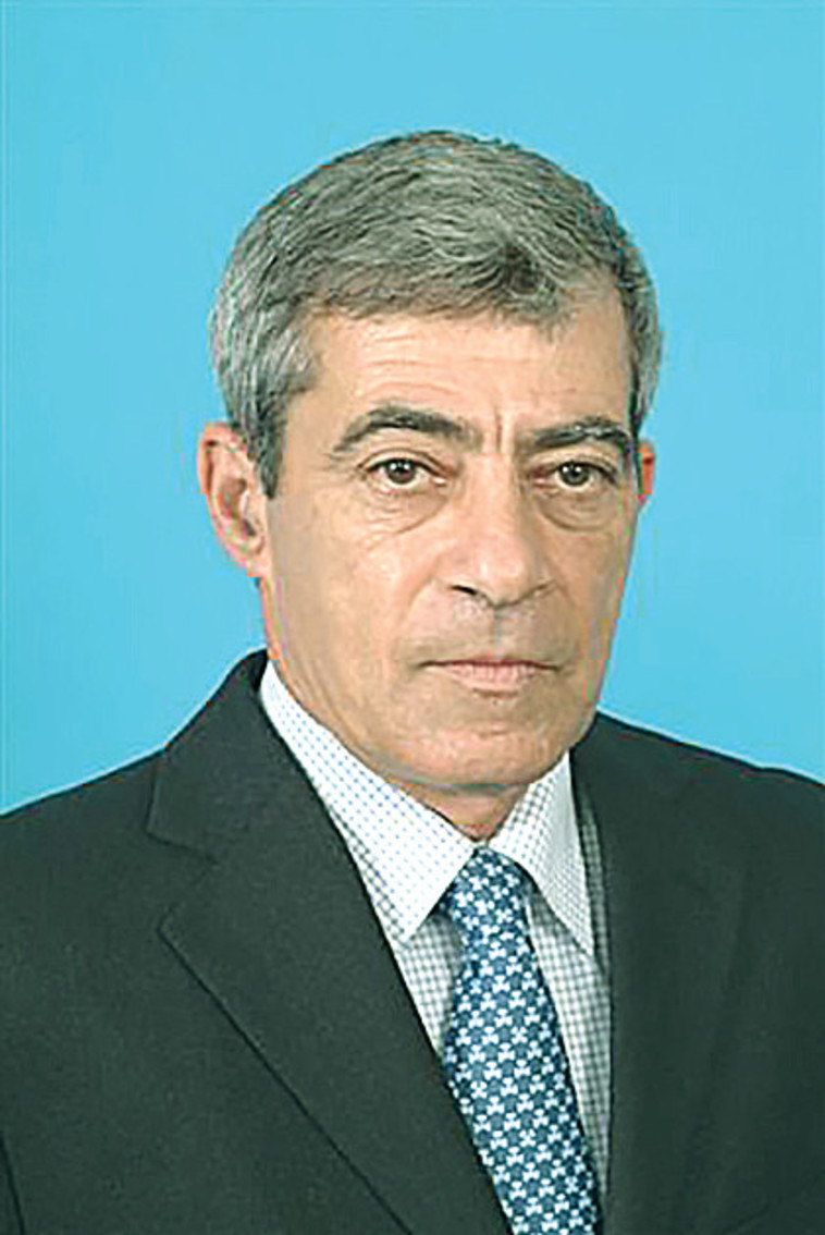 ידידיה יערי