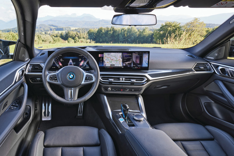 BMW i4 (צילום: יחצ)