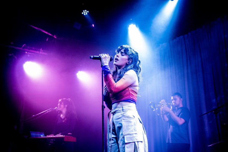 יסמין מועלם