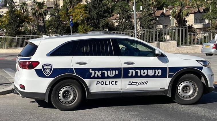 ניידת משטרה 