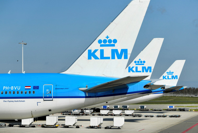 מטוסים של חברת התעופה KLM ההולנדית (צילום: REUTERS/Piroschka van de Wouw)