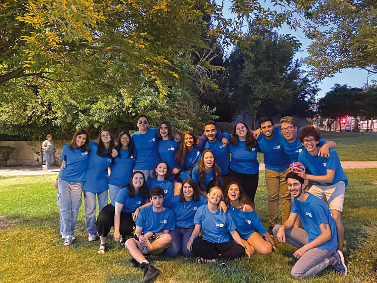 חברי מכינת בינ&rdquo;ה. &ldquo;דור מקסים ומאוד ערכי&rdquo; 