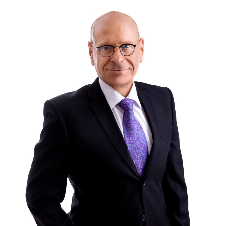 עורך הדין רון מיור