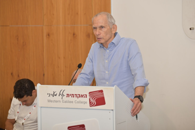 השר עמר בר לב בכנס לקידום ופיתוח הגליל