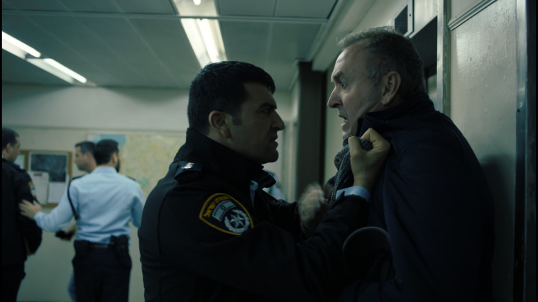 כשהשחיתות מחזיקה אותך בצוואר