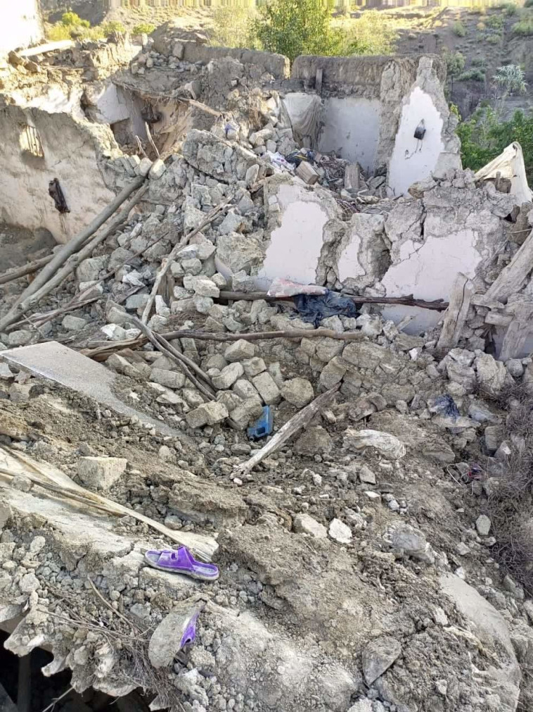 רעידת אדמה באפגניסטן (צילום: רשתות חברתיות מקומיות)
