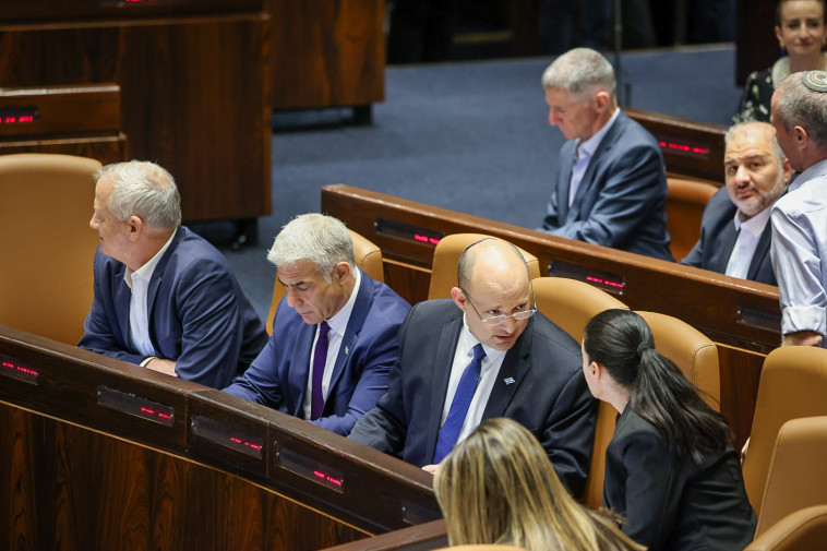 נפתלי בנט, מרב מיכאלי, בני גנץ, יאיר לפיד