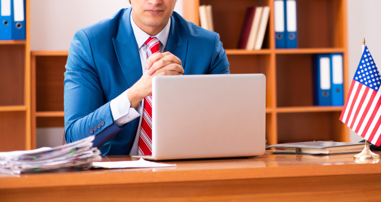 אי־שוויון גדול לטובת פוליטיקאים בכל מדינה